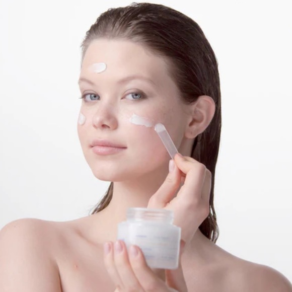 NIB korres Greek Yogurt Probiotic SuperDose Face Mask $58 insane deal - Picture 4 of 7